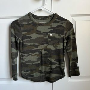 Abercrombie knit shirt camo print